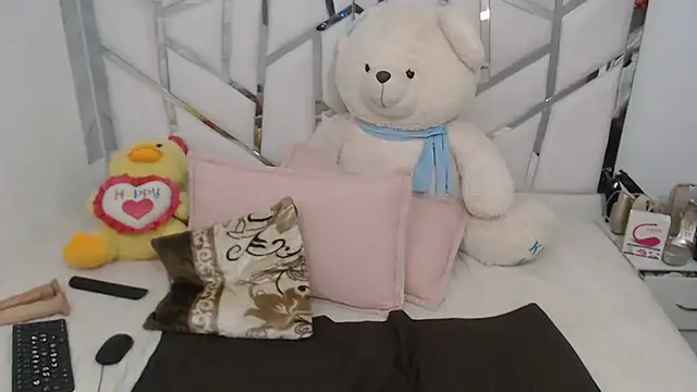 celestesouzalatin online show from 06.30.26