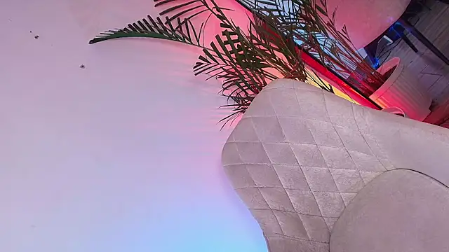 Snapshot of Dalila_Thoms chatting on 11.28.25 Dalila Thoms online show from 11.28.25