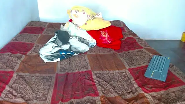 Snapshot of George_Dominator chatting on 12.21.24 George Dominator online show from 12.21.24