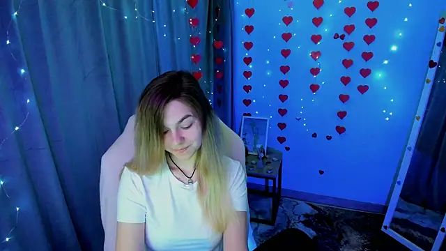 Sweet me  online show from 03.28.26