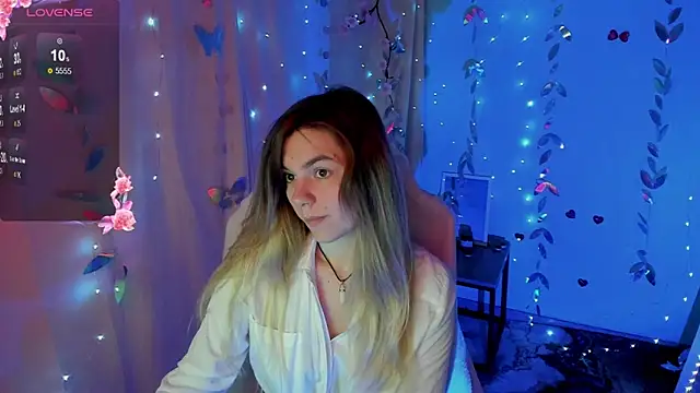 Sweet me  online show from 05.18.26