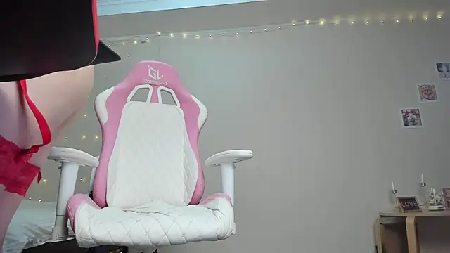 teencute online show from 02.19.25