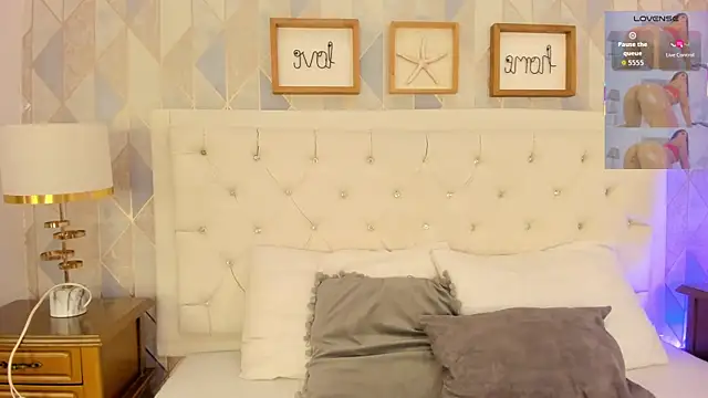 Valerith Vega  online show from 12.18.25