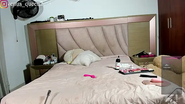 Venus queenn online show from 07.15.26