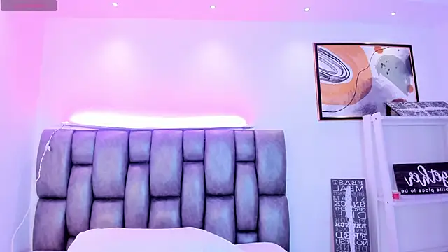 martina mancini online show from 10.17.25