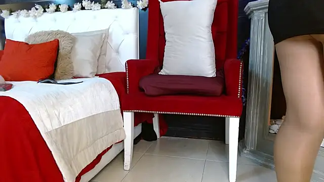 Janna Rousse  online show from 03.13.25