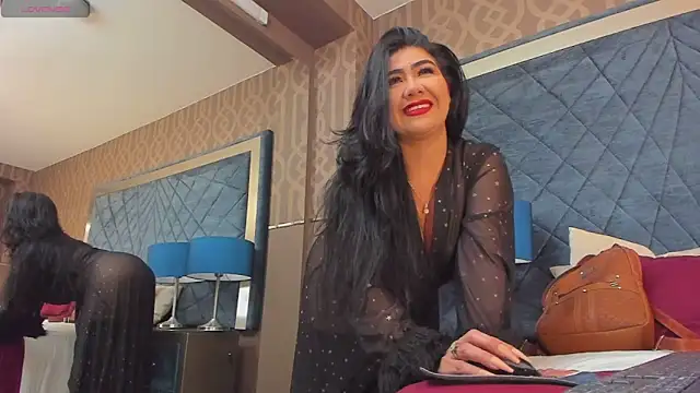 Janna Rousse  online show from 11.22.25