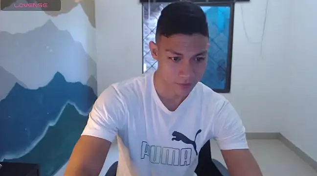 Snapshot of aalan_foxter chatting on 01.30.25 aalan foxter online show from 01.30.25