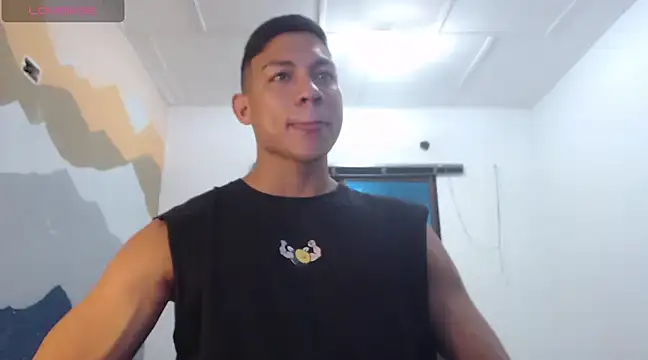 Snapshot of aalan_foxter chatting on 01.30.25 aalan foxter online show from 01.30.25