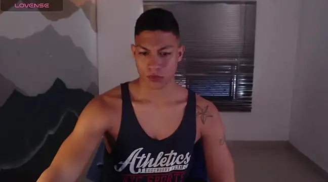 Snapshot of aalan_foxter chatting on 02.02.25 aalan foxter online show from 02.02.25