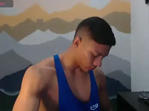 Snapshot of aalan_foxter chatting on 02.13.25 aalan foxter online show from 02.13.25