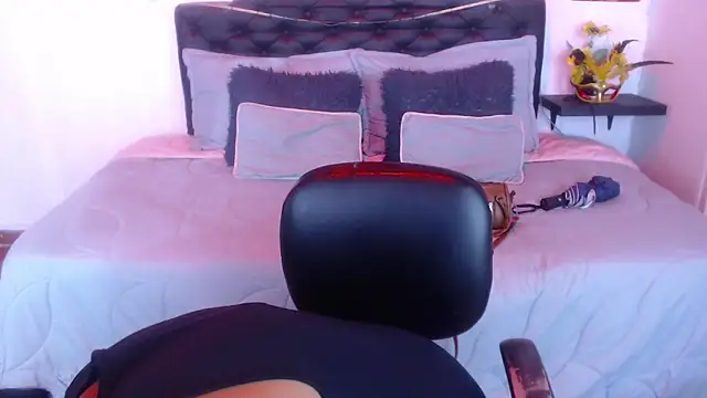 Dominik girl online show from 09.10.25