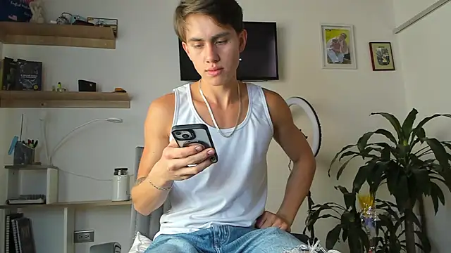 Snapshot of manucute_23_ chatting on 02.05.26 manucute 23 online show from 02.05.26