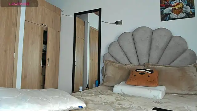 Snapshot of manucute_23_ chatting on 02.09.26 manucute 23 online show from 02.09.26