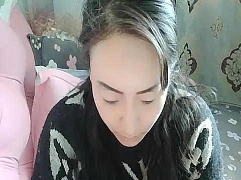 Snapshot of Xylona666 chatting on 02.06.25 Xylona666 online show from 02.06.25