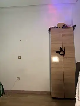 Snapshot of ZINA-MOROCCO chatting on 10.25.25 ZINA-MOROCCO online show from 10.25.25