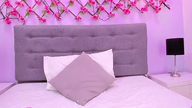 Oriana Guzman online show from 03.15.25