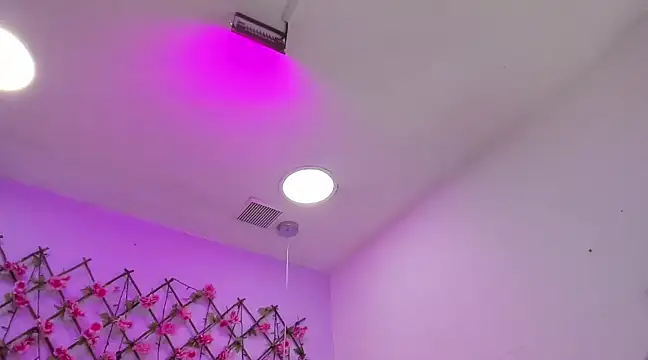 Oriana Guzman online show from 03.16.25