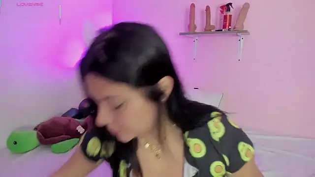 Oriana Guzman online show from 11.14.25