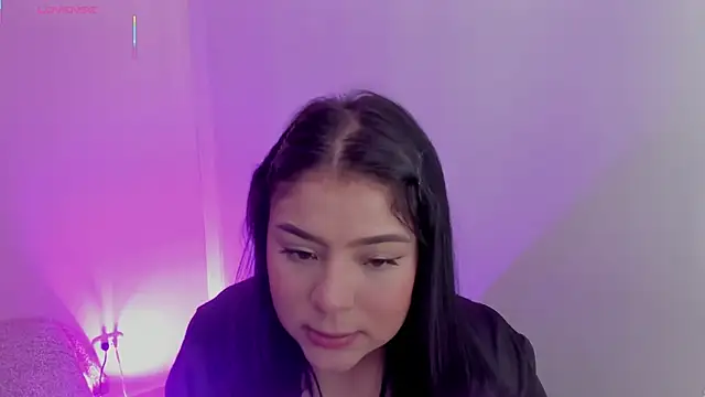 Snapshot of Oriana_Guzman chatting on 02.21.26 Oriana Guzman online show from 02.21.26