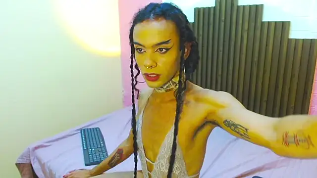 Foxy Ella  online show from 03.18.25