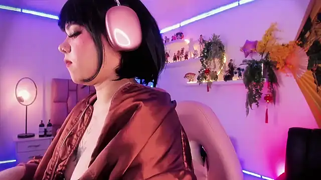 albaismynameX online show from 02.22.25