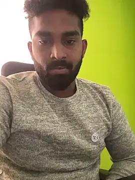 Snapshot of Handsomehunk_4U chatting on 12.04.24 Handsomehunk 4U online show from 12.04.24