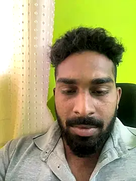 Snapshot of Handsomehunk_4U chatting on 12.05.24 Handsomehunk 4U online show from 12.05.24