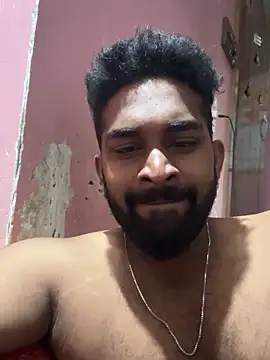 Snapshot of Handsomehunk_4U chatting on 12.10.24 Handsomehunk 4U online show from 12.10.24