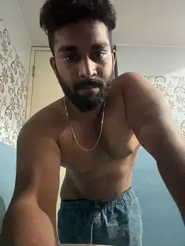 Snapshot of Handsomehunk_4U chatting on 12.16.24 Handsomehunk 4U online show from 12.16.24