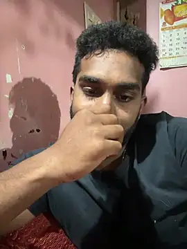 Snapshot of Handsomehunk_4U chatting on 12.23.24 Handsomehunk 4U online show from 12.23.24