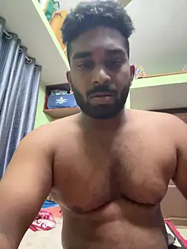 Snapshot of Handsomehunk_4U chatting on 01.22.25 Handsomehunk 4U online show from 01.22.25