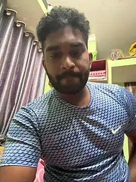 Snapshot of Handsomehunk_4U chatting on 01.26.25 Handsomehunk 4U online show from 01.26.25