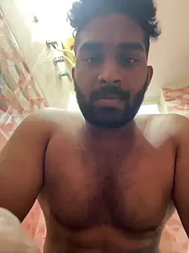 Snapshot of Handsomehunk_4U chatting on 01.31.25 Handsomehunk 4U online show from 01.31.25