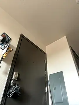 Snapshot of SexyB214 chatting on 11.03.25 SexyB214 online show from 11.03.25