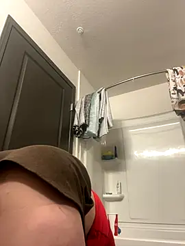 Snapshot of SexyB214 chatting on 11.06.25 SexyB214 online show from 11.06.25