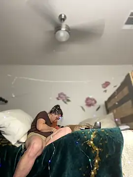 Snapshot of SexyB214 chatting on 11.16.25 SexyB214 online show from 11.16.25