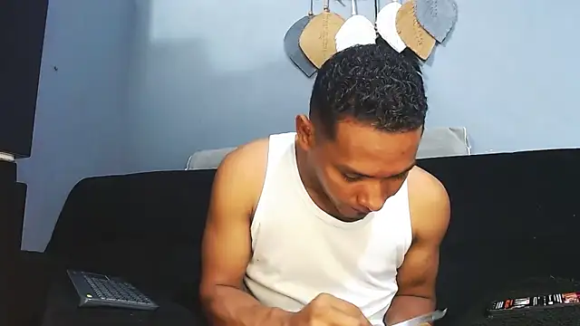 Grandeygruesa1 online show from 11.10.25