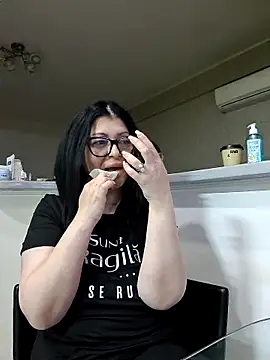 Milf Abigail online show from 04.19.26