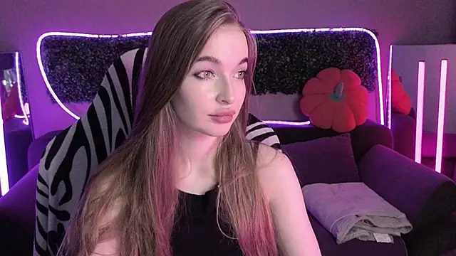 LissaCain online show from 11.22.25