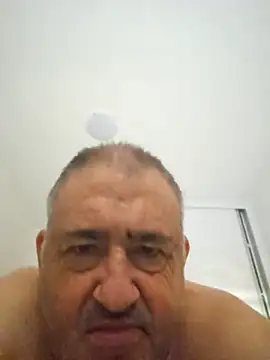 Snapshot of polla_calientes47 chatting on 09.30.25 polla calientes47 online show from 09.30.25