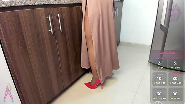 Snapshot of lulu_072 chatting on 12.18.24 lulu 072 online show from 12.18.24