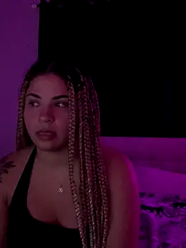 MelSaunders online show from 10.20.25