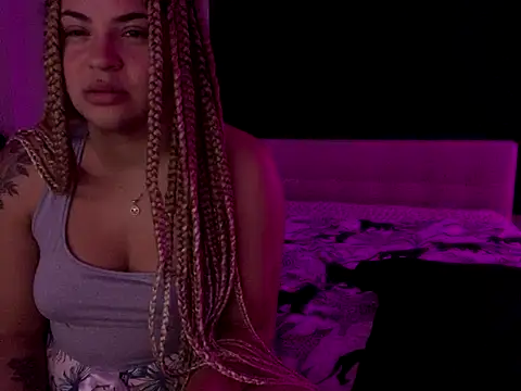 MelSaunders online show from 10.25.25