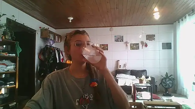 SweetyBabyDemon online show from 10.16.25