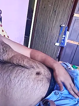 Snapshot of GlassBarge9 chatting on 12.20.25 GlassBarge9 online show from 12.20.25