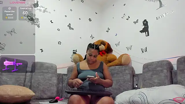 BrianaHazel online show from 11.10.25