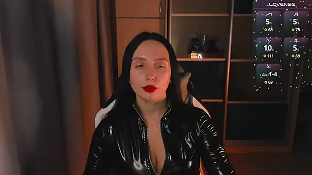 Christy Calypso online show from 02.25.25