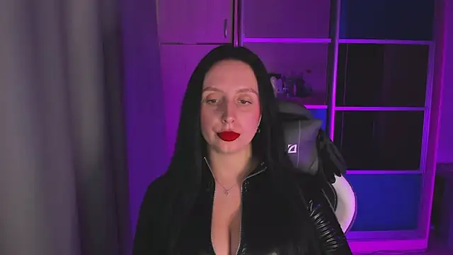 Christy Calypso online show from 04.15.26