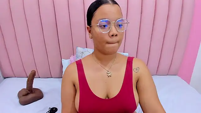 ISABELLA 020 online show from 02.08.25